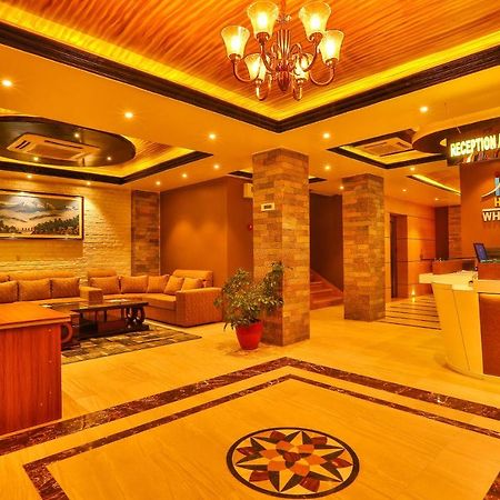 Hotel White Himal Pokhara Zewnętrze zdjęcie