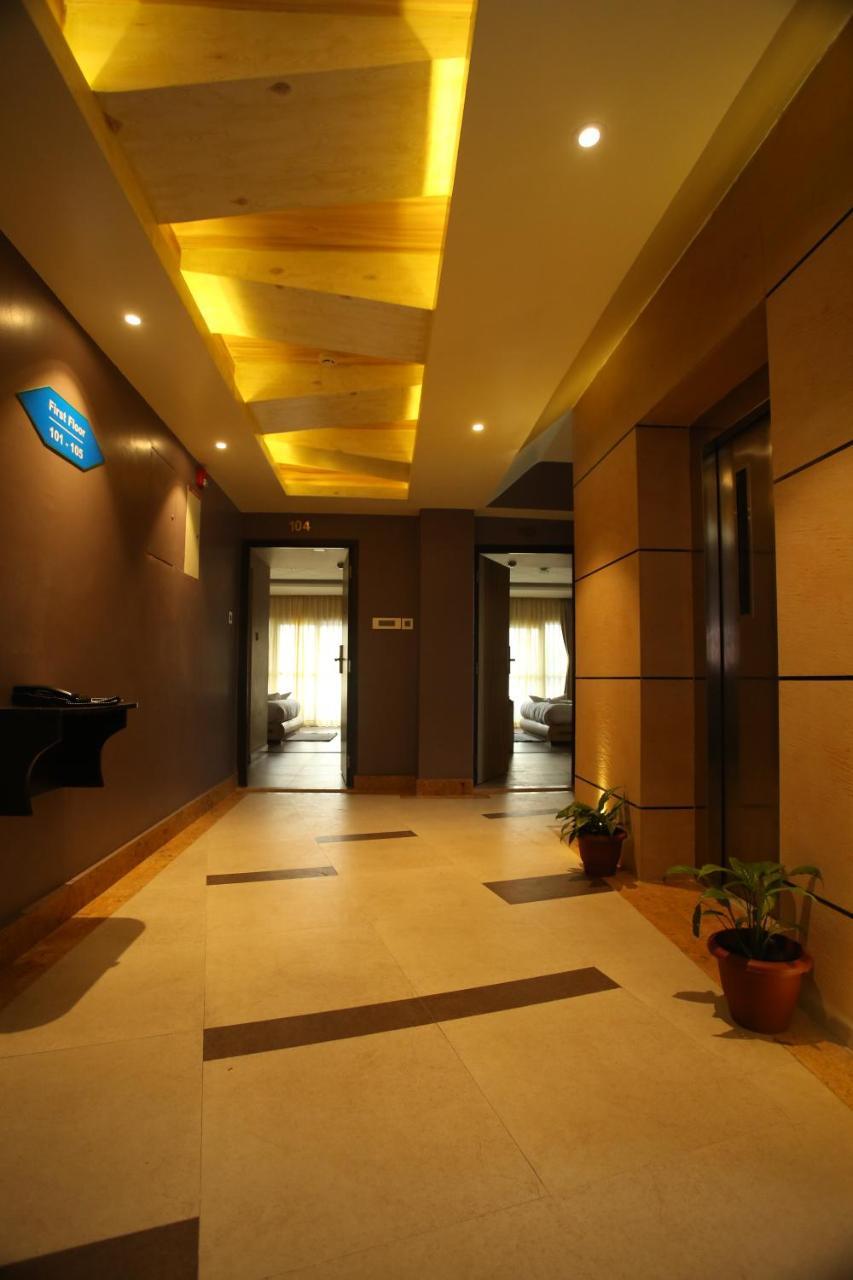 Hotel White Himal Pokhara Zewnętrze zdjęcie