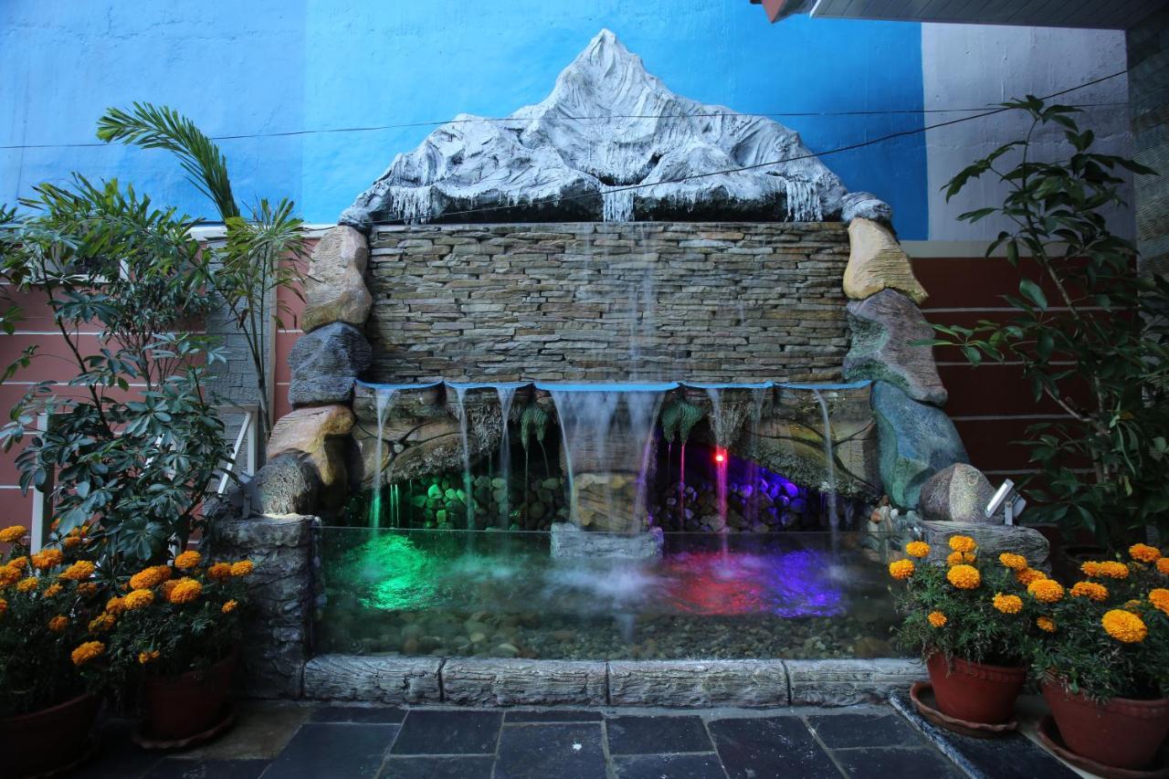 Hotel White Himal Pokhara Zewnętrze zdjęcie