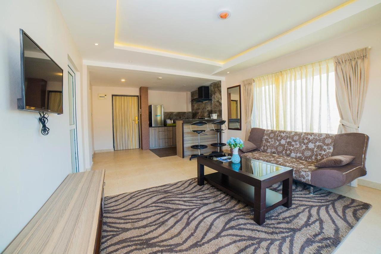 Hotel White Himal Pokhara Zewnętrze zdjęcie